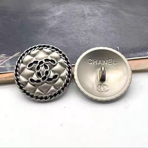 Chanel buttons x 6